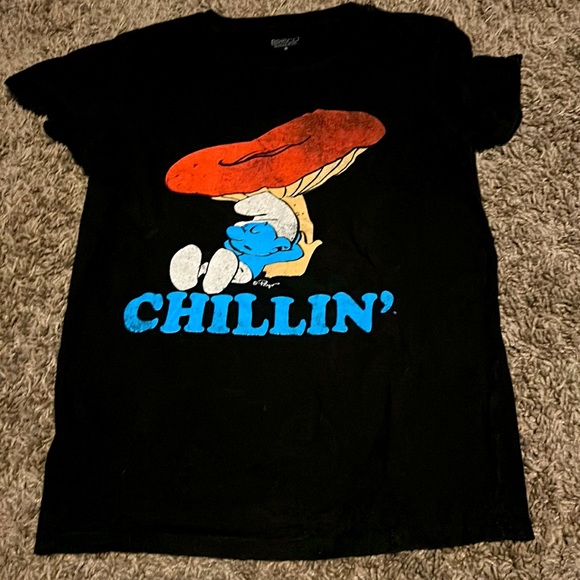 Smurfs by a mushroom T-shirt - Picture 1 of 1